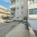Apartment Orange Oasis